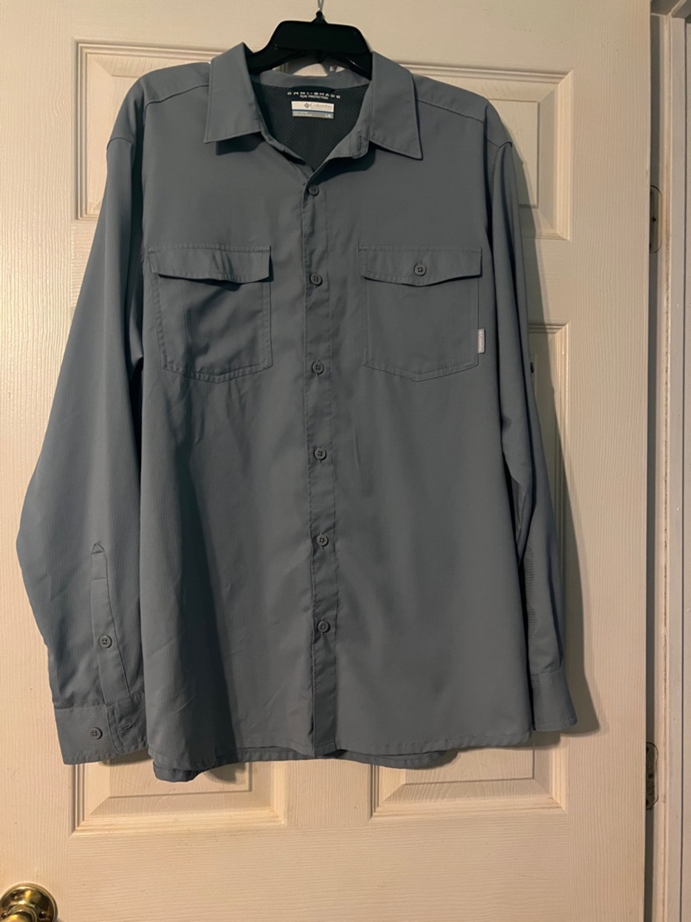 Columbia Omni Shade Sun Protection Long-Sleeve Casual/Fishing Shirt. Size L